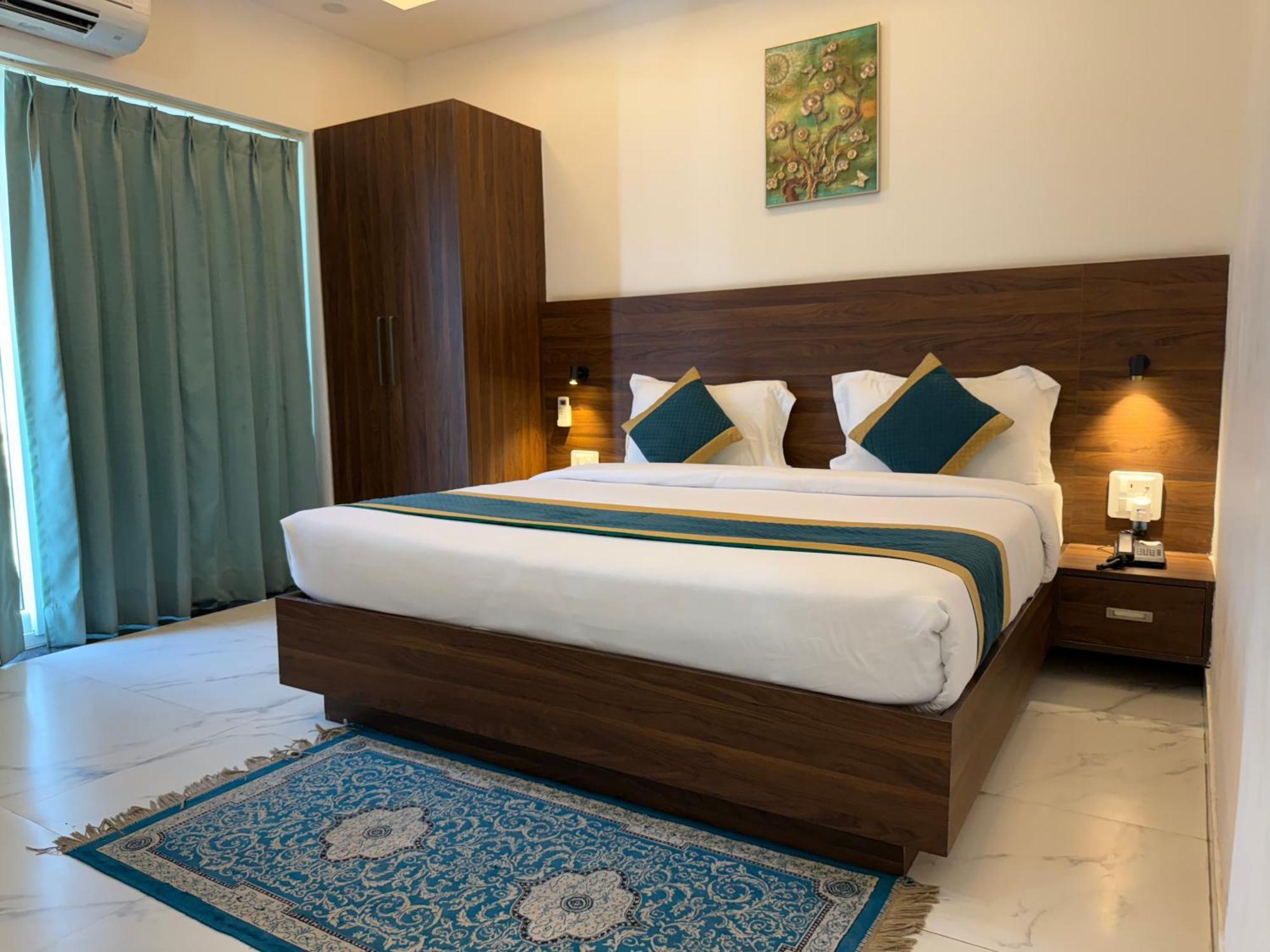 דהראדון Hotel 7 Heaven מראה חיצוני תמונה
